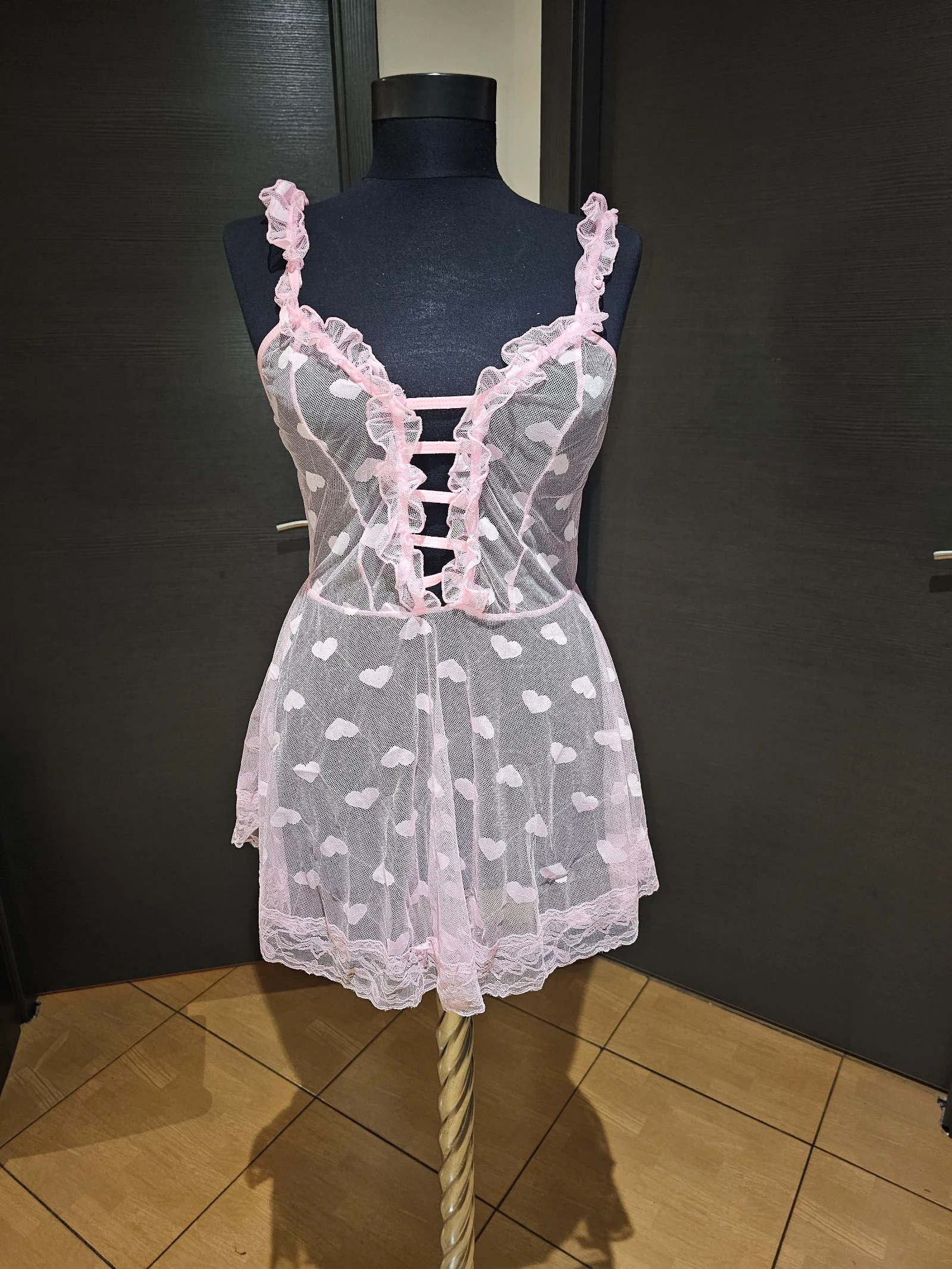 Nuisette tulle rose motif cœurs dentelle neuve taille s